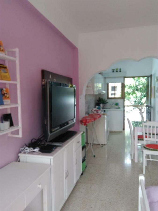 Yiota'S Cute Studio Paphos Exterior foto