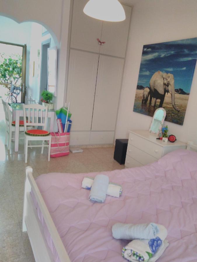 Yiota'S Cute Studio Paphos Exterior foto